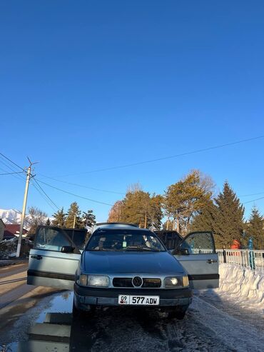 балыкчы автомобиль: Volkswagen Passat: 1991 г., 1.8 л, Механика, Бензин, Седан