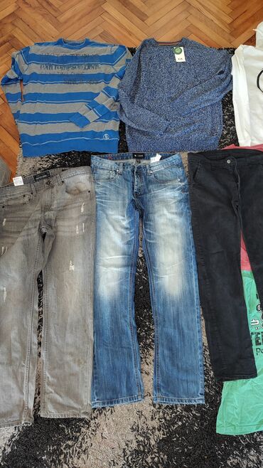 Majice: Ide sve sa slika za 3000 — 3