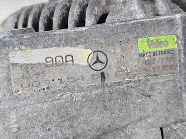 Генераторы: Генератор Mercedes-Benz 1995 г., Б/у, Оригинал, Германия — 2