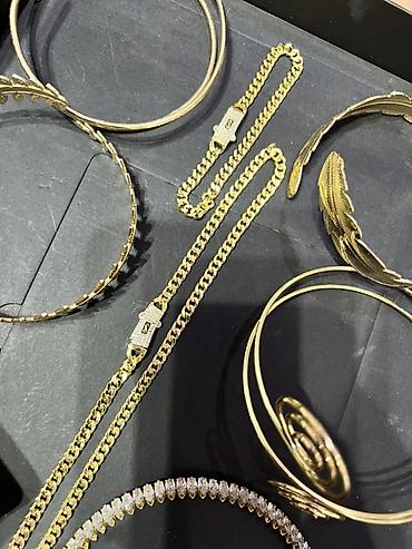 Наборы украшений: РАСПРОДАЖА Набор бижутерии бу и новые в современном стиле: 1) — 24