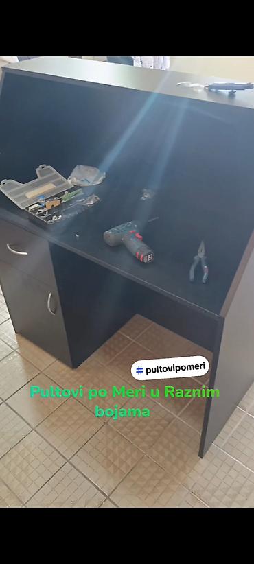 Stolovi: -Pult 13 se moze izraditi od materijala kao sto su Univer, medijapan — 3