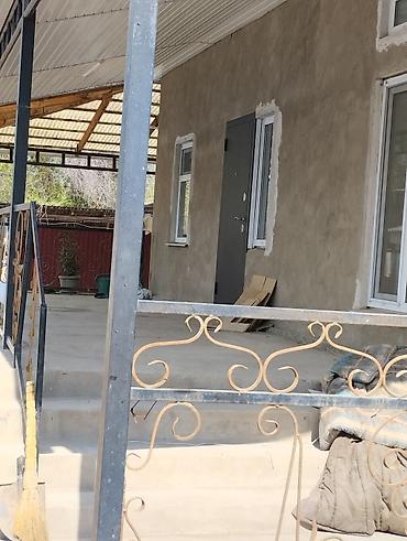 Продажа коттеджей и домов: Продается дом общей площадью 100кв на участке 38соток.Дом на два — 13