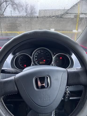 Honda: Honda Fit: 2001 г., 1.3 л, Вариатор, Бензин, Хэтчбэк — 13