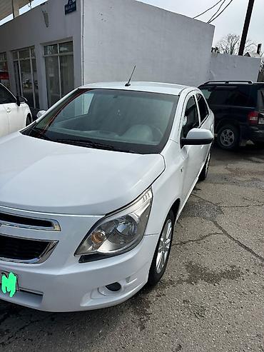 primicka taksi: Chevrolet Cobalt: 1.5 l | 2024 il 150000 km Sedan — 3