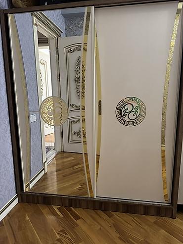 yumurta gence: Uşaq/yeni yetmə otağı üçün mebel dəsti Tərkibi: - Sürgülü qapılı — 1