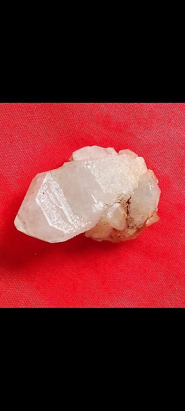 Kristali i minerali: Prirodni kvarcni kristal – sirovi komad - Materijal: prirodni kvarc — 20