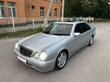 срочно в связи с переездом: Mercedes-Benz E-Class: 2000 г., 3.2 л, Типтроник, Бензин, Седан