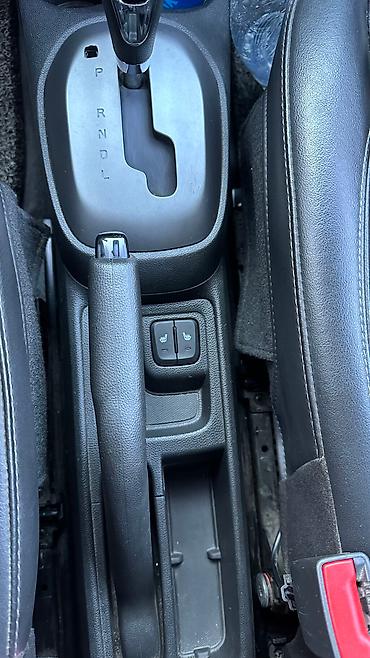 Chevrolet: Chevrolet Spark: 2018 г., Бензин — 8