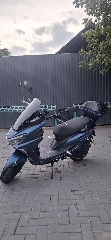 Скутеры: Скутер / максискутер J-Tiger (150 см³, вариатор CVT). ​Юридическая — 3
