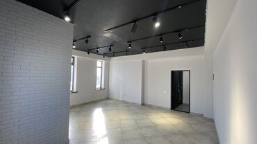 можно под ипотеку: Продаю Офис 34 м², С ремонтом, 3 этаж