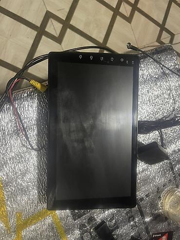 Avtomobil multimedia başlığı (Android monitor) piyener Feleskarda