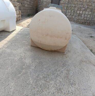 Baklar və çənlər: 500litr su çəni işlənmiş məkan binə savxoz Yalnız whatsapp yazın -da lalafo.az — 7 Baklar və çənlər: 500litr su çəni işlənmiş məkan binə savxoz Yalnız whatsapp yazın — 7