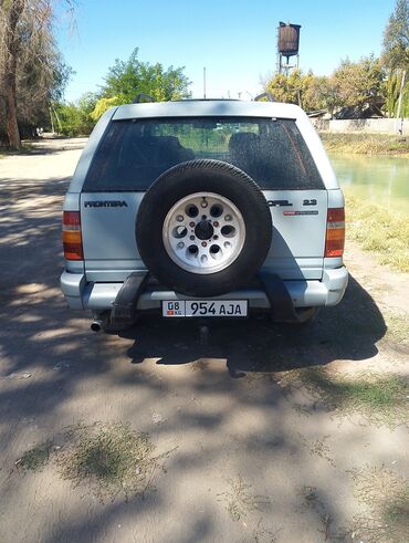 коробка передачи: Opel Frontera: 1994 г., 2.9 л, Механика, Дизель, Внедорожник