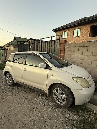 corolla 2004: Toyota Ist: 2003 г., 1.3 л, Автомат, Бензин, Хэтчбэк — 2