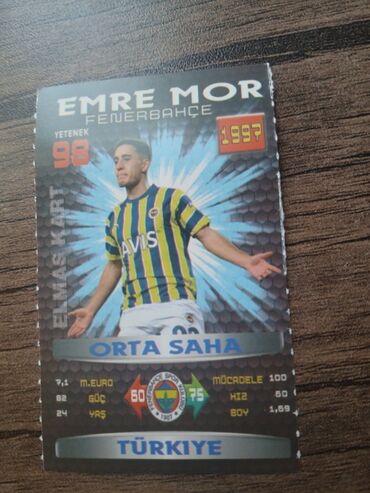 Qrammofon və patefonlar: Emre Mor futbol kartları kolleksiyası. Bu kartlar müxtəlif klublarda