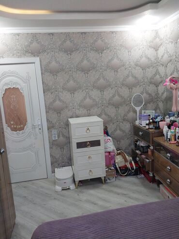 Köhnə tikili: Bakı, Bakıxanov qəs., 3 otaqlı, Köhnə tikili, m. Neftçilər, 90 kv. m -da lalafo.az — 9 Köhnə tikili: Bakı, Bakıxanov qəs., 3 otaqlı, Köhnə tikili, m. Neftçilər, 90 kv. m — 9