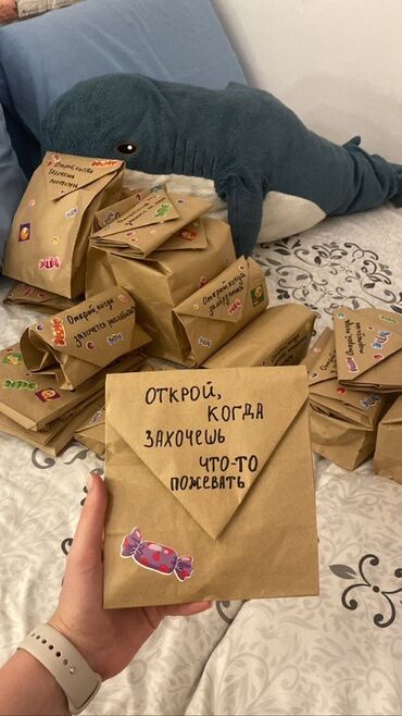 Xonçalar: Bu dəst müxtəlif vəziyyətlər üçün hazırlanmış məktublar və kiçik