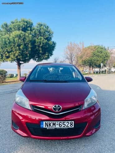 Toyota: Toyota Yaris: 1 l. | 2011 έ. Χάτσμπακ — 2