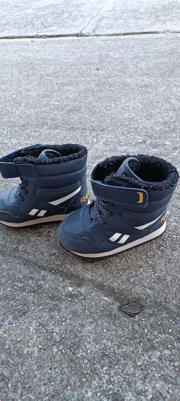 adidas 22: Adidas, Čizme za sneg, Veličina