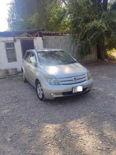 Toyota: Toyota ist: 2003 г., 1.5 л, Автомат, Бензин, Хэтчбэк