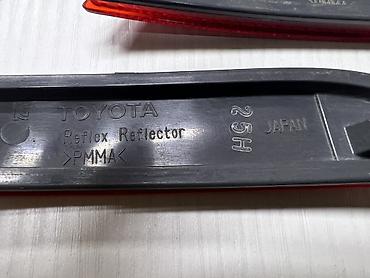 Бампер и комплектующие: Накладка на бампер Toyota, Б/у, Оригинал — 9