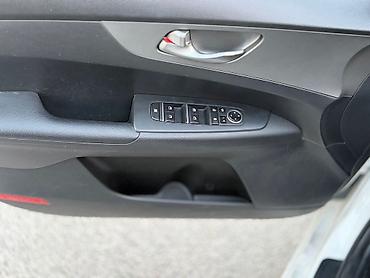 Kia: Kia K3: 2020 г., 1.6 л, Автомат, Бензин, Седан — 11