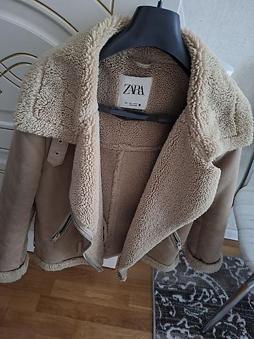 tuklu kurtka: Zamşa kurtka, Zara, L — 1