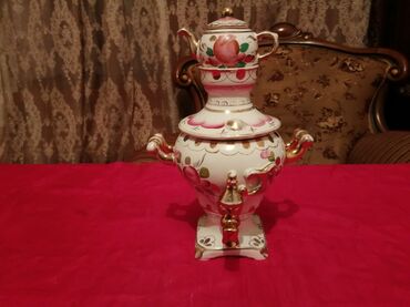 Velosiped aksesuarları: Старинный фарфоровый самовар. Qədimi farfor samovarı