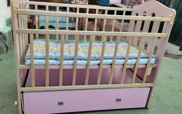 �������������� ���������������� �� �������������� в Кыргызстан | ДЕТСКИЕ КРОВАТИ: Продаю детскую кроватку.в отличном состояние.производство Россия.брали