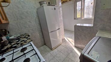 Köhnə tikili: Bakı, 7-ci mikrorayon, 3 otaqlı, Köhnə tikili, m. Azadlıq Prospekti, 70 kv. m — 9