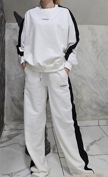 Gornji i donji deo: Zenske komplet trenerke Vrhunski kvalitet Velicine S m l xl xxl Cena — 4