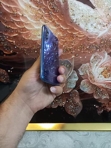 honor 8 s: Xiaomi Mi 9, rəng - Mavi, 
 Sensor — 2