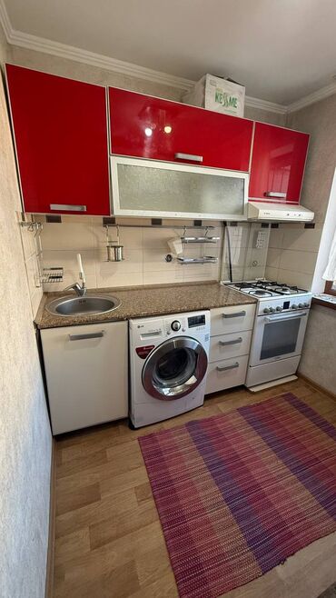 Продажа квартир: 3 комнаты, 58 м², 2 этаж — 9