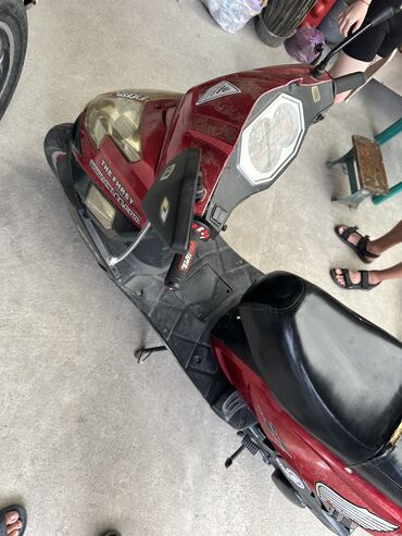 електрически скутер: Скутер Периште, 150 куб. см, Бензин, Колдонулган