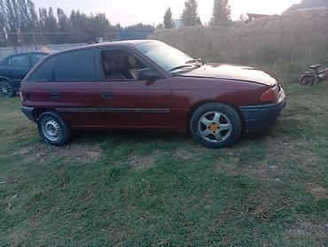 honda fit 2016: Opel Astra: 1992 г., Хэтчбэк — 3