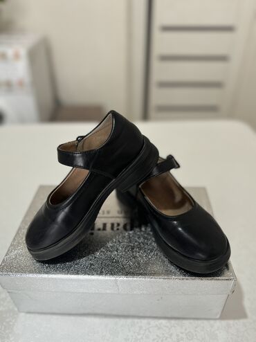 Women's Sneakers and athletic shoes: 1-2. Фото Кроссовки модные классные удобные для девочек. Размер 28 — 13