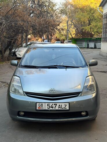 Toyota: Toyota Prius: 2005 г., 1.5 л, Автомат, Гибрид, Седан