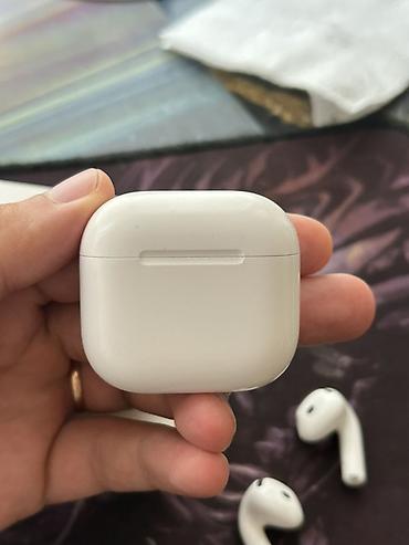 apple airpods 4 qiymeti: Heçbir problemi yoxdur. Təmirdə olmayıb. Üzərində kabro veriləcək — 1