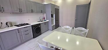 Qonaq otağı dəstləri: West Town Elit MTK 14/7 2 otaq 2 sanuzel 3 balkon (Hər otaqdan — 5