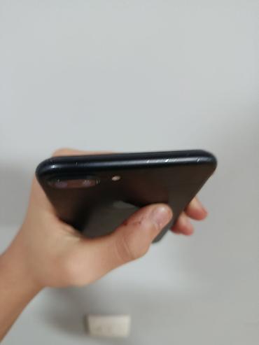 gence iphone: IPhone 7 Plus, 32 GB, Qara, Barmaq izi — 7