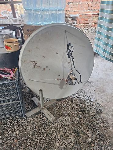 Peyk anten sistemi - Diametri təxminən 90–100 sm olan metal ofset