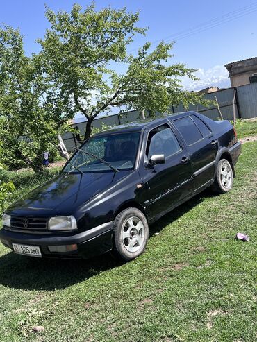 мотор жаз: Volkswagen Vento: 1994 г., 2 л, Механика, Бензин, Седан