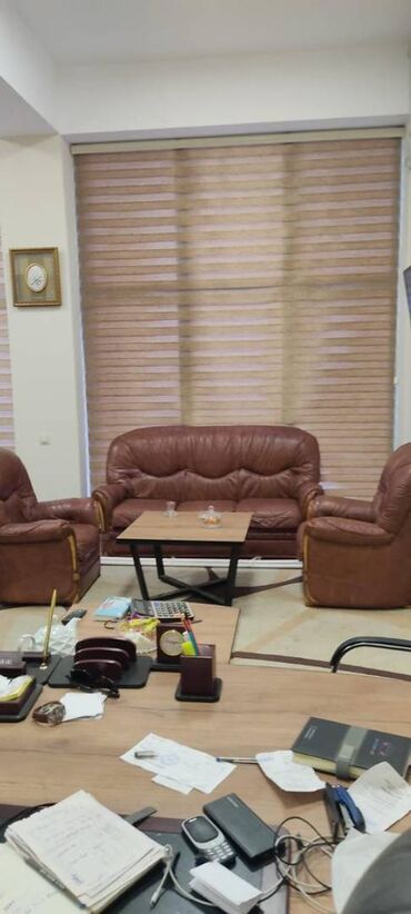 Digər kommersiya daşınmaz əmlakı: Xətai rayonu Xətai metrosunun yaxınlığında 16 mərtəbəli binanın 1-ci — 2