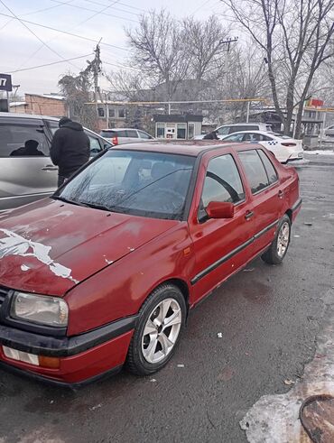 от венто: Volkswagen Vento: 1992 г., 1.8 л, Механика, Бензин, Седан