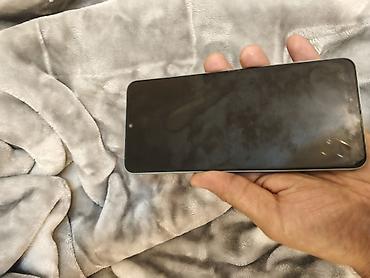 diş: Redmi smartfon - Model: Redmi (dairəvi kamera moduluna sahib “AI — 2