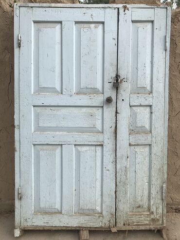 двери межкомнатные с установкой: Сосна, Маятниковая, Б/у, 184 *125, Самовывоз