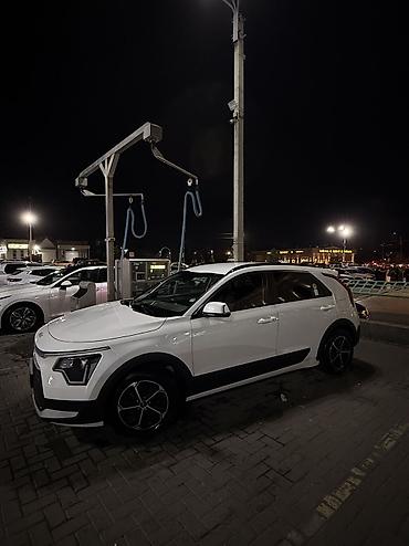 Kia: Kia Niro: 2022 г., 1.6 л, Автомат, Гибрид, Хэтчбэк — 2