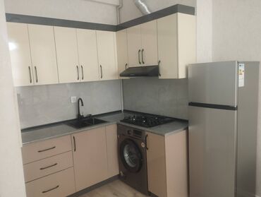 Uzunmüddətli kirayə mənzillər: Sumqayıt Baxça Şəhərdə yeni tikili 14 mərtəbəli binanın 9cu — 10