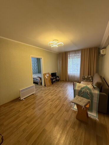 2 комнатная квартира куплю: 2 комнаты, 42 м², Индивидуалка, 2 этаж, Старый ремонт