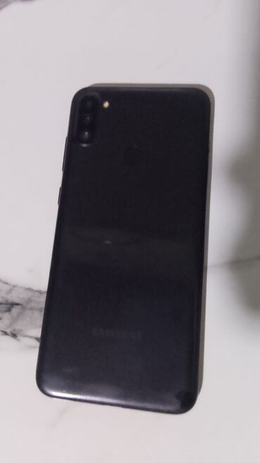 antikvar telefon: Samsung Galaxy A11, 32 GB, rəng - Qara, İki sim kartlı, Barmaq izi, Face ID